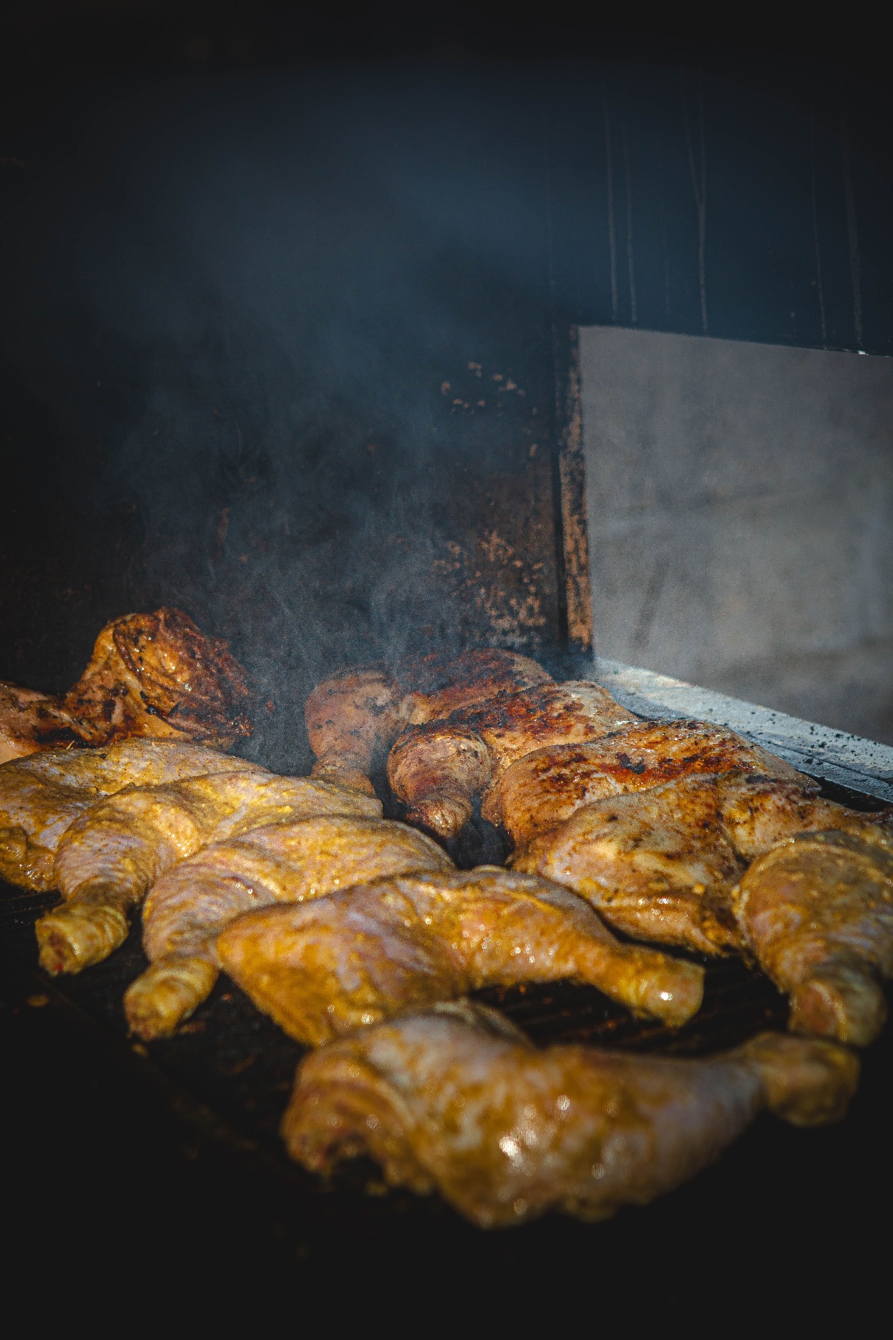 Poulet choukouya cuit à la braise